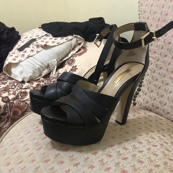 BCBG Black High Heels sz 7 - Picture 4 of 4